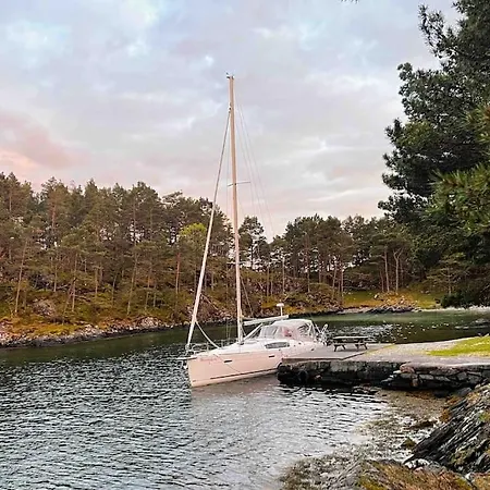 Lägenhet Spacious Historical Art Oasis In The Center *