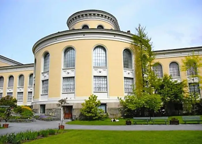 公寓 Spacious Historical Art Oasis In The Center